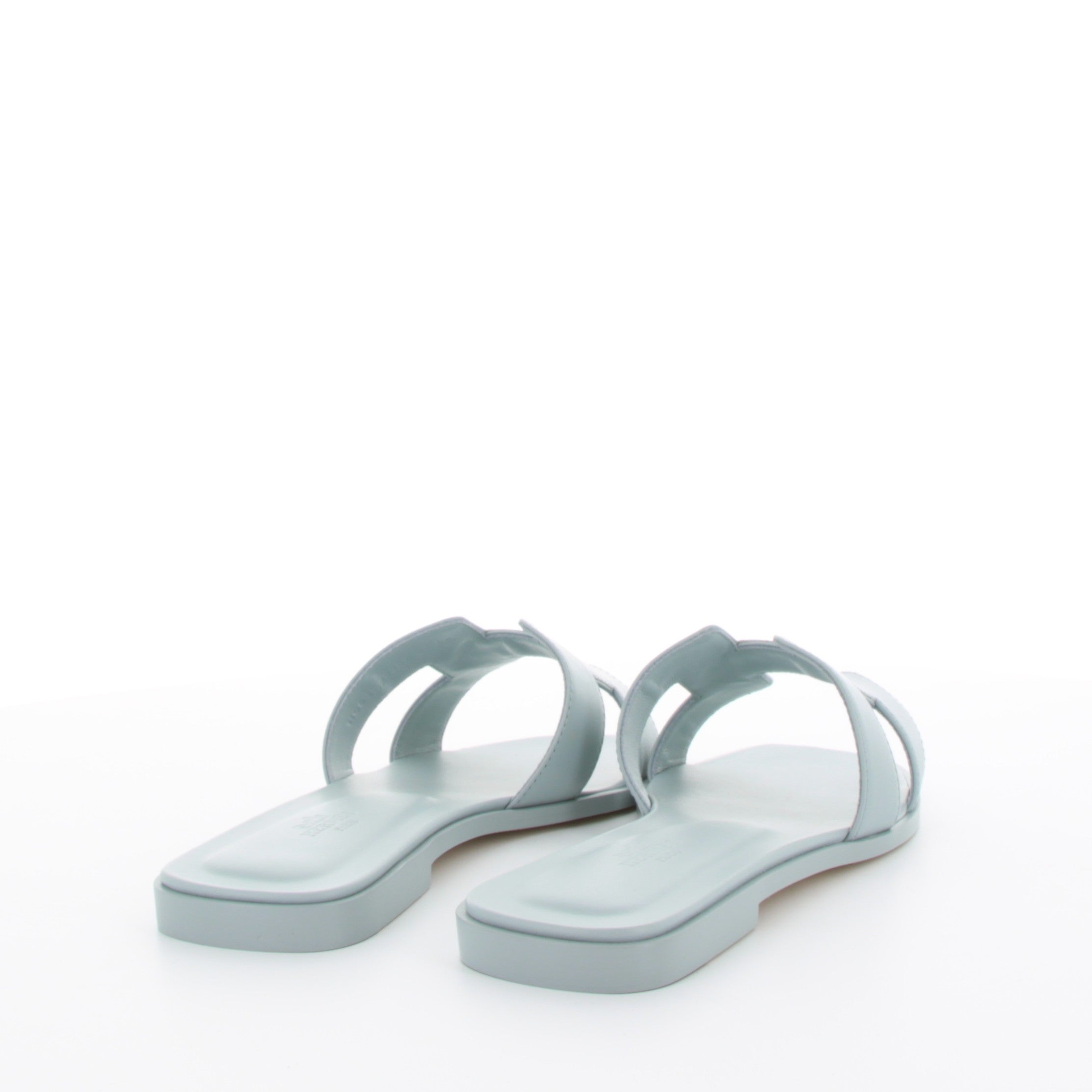 HERMES Oran Sandals Bleu Glacier Swift Calfskin