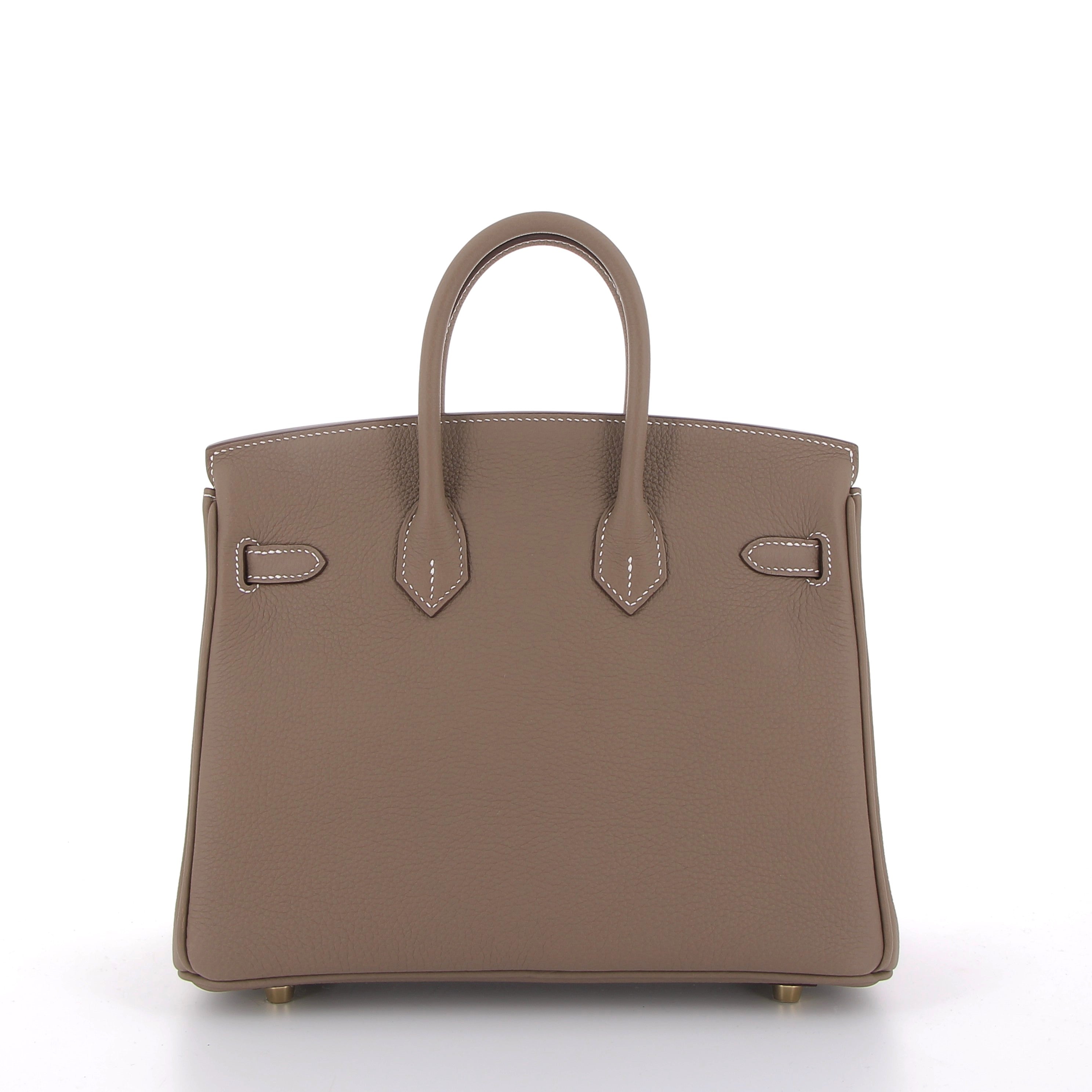 HERMÈS Birkin 25 cuir Togo Etoupe finition dorée