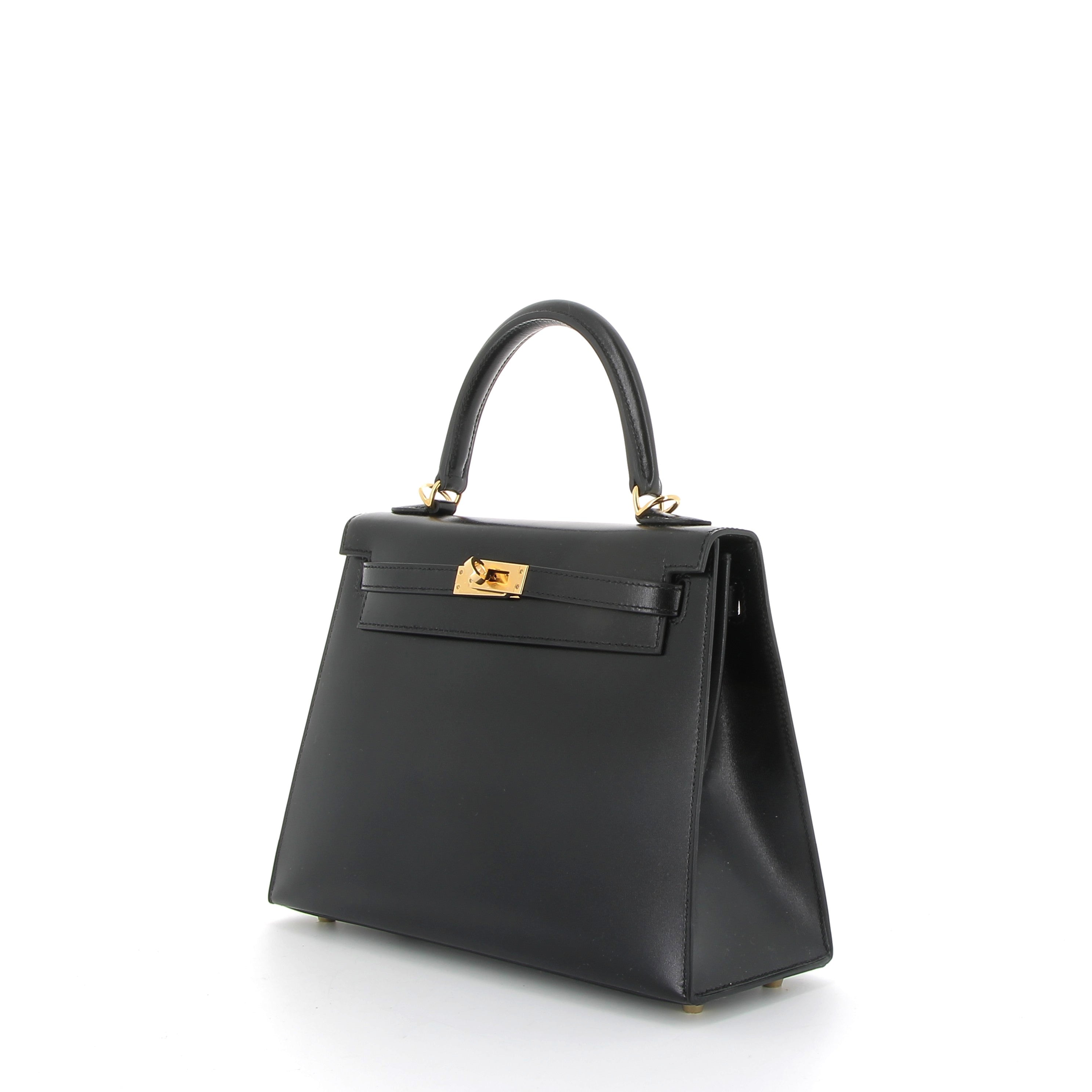 HERMÈS Kelly 25 Noir Box Finition Or jaune