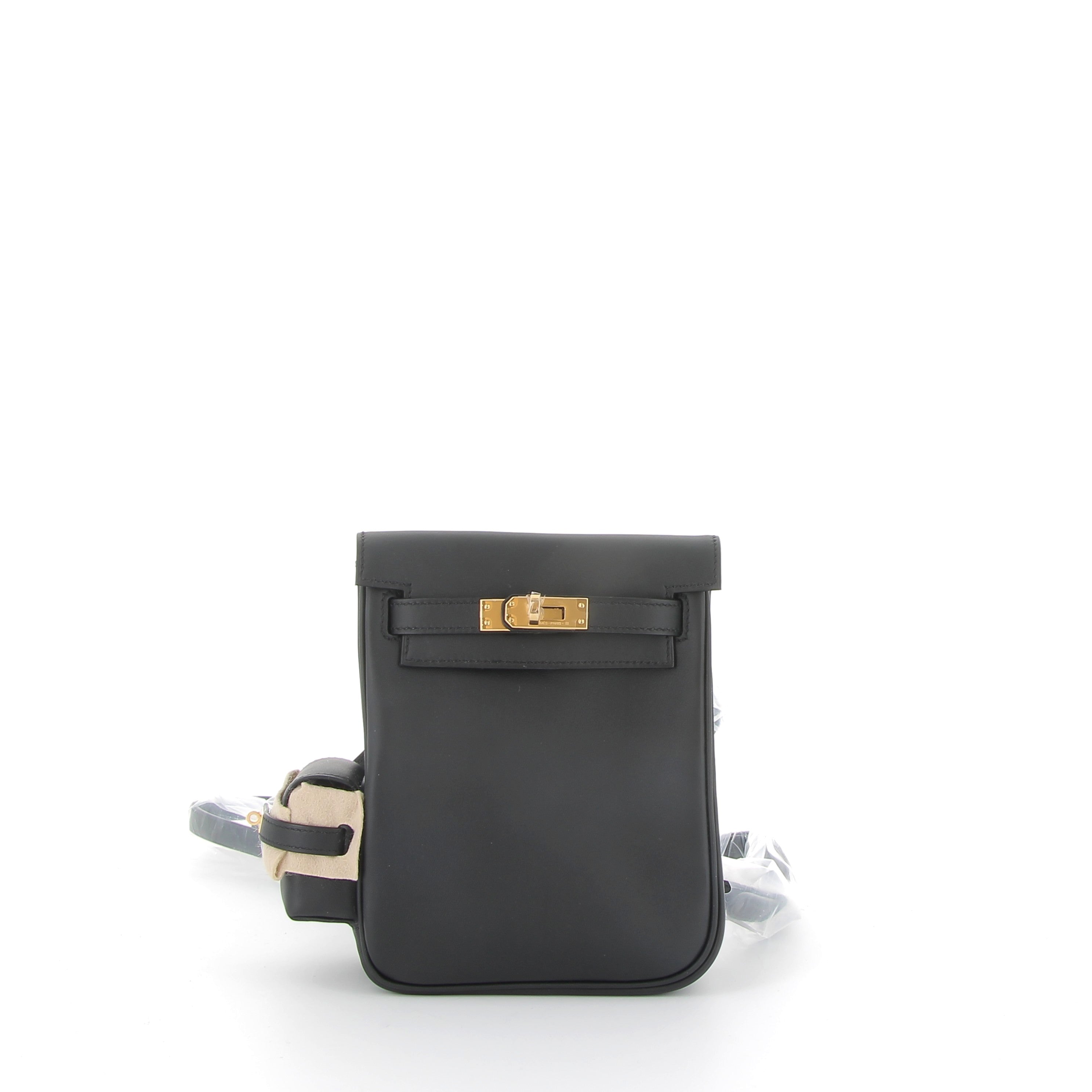 HERMES Sac à Dos Kelly Jump Noir Cuir Swift Finition Or Jaune