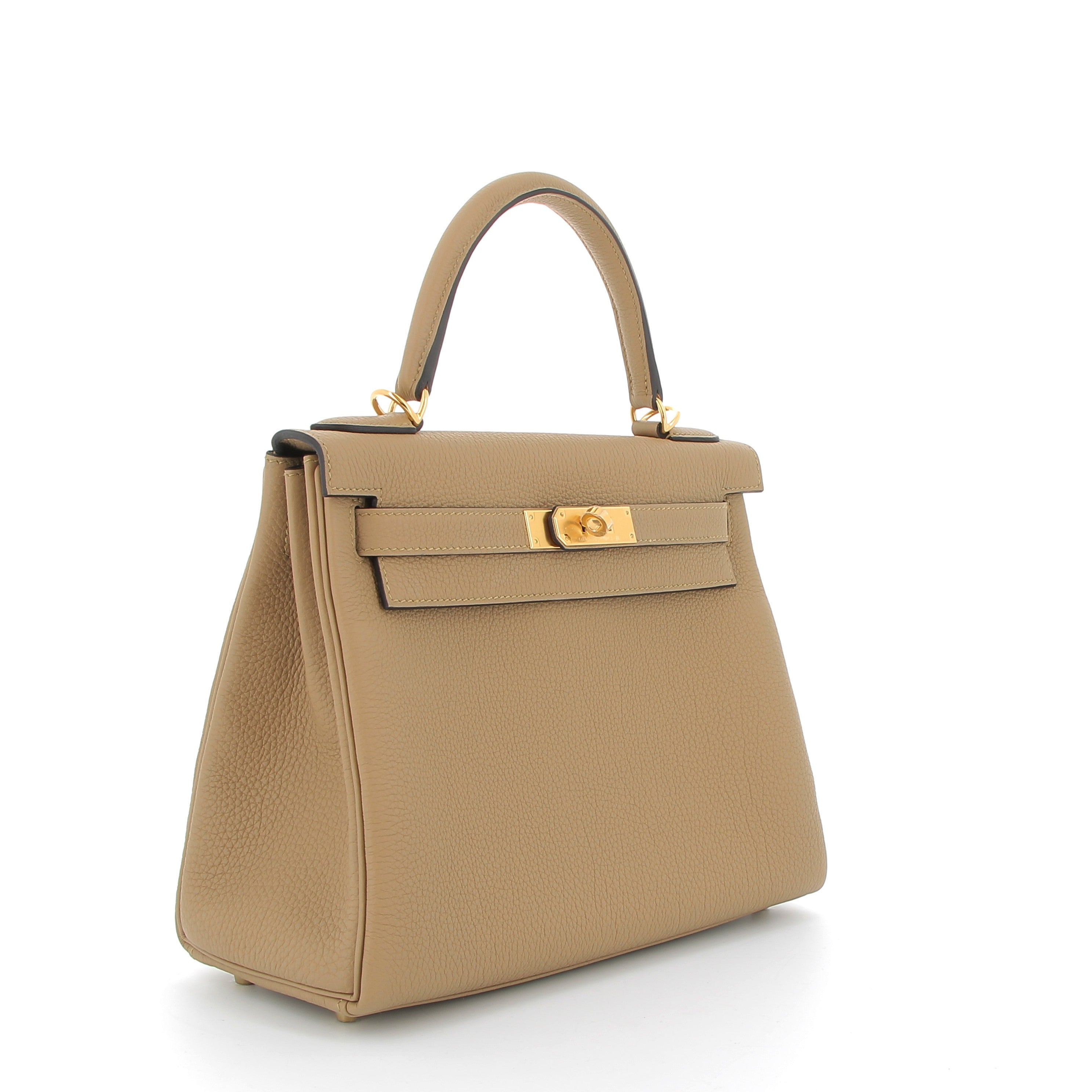 HERMÈS Kelly 28 cuir Togo Poussiere finition dorée