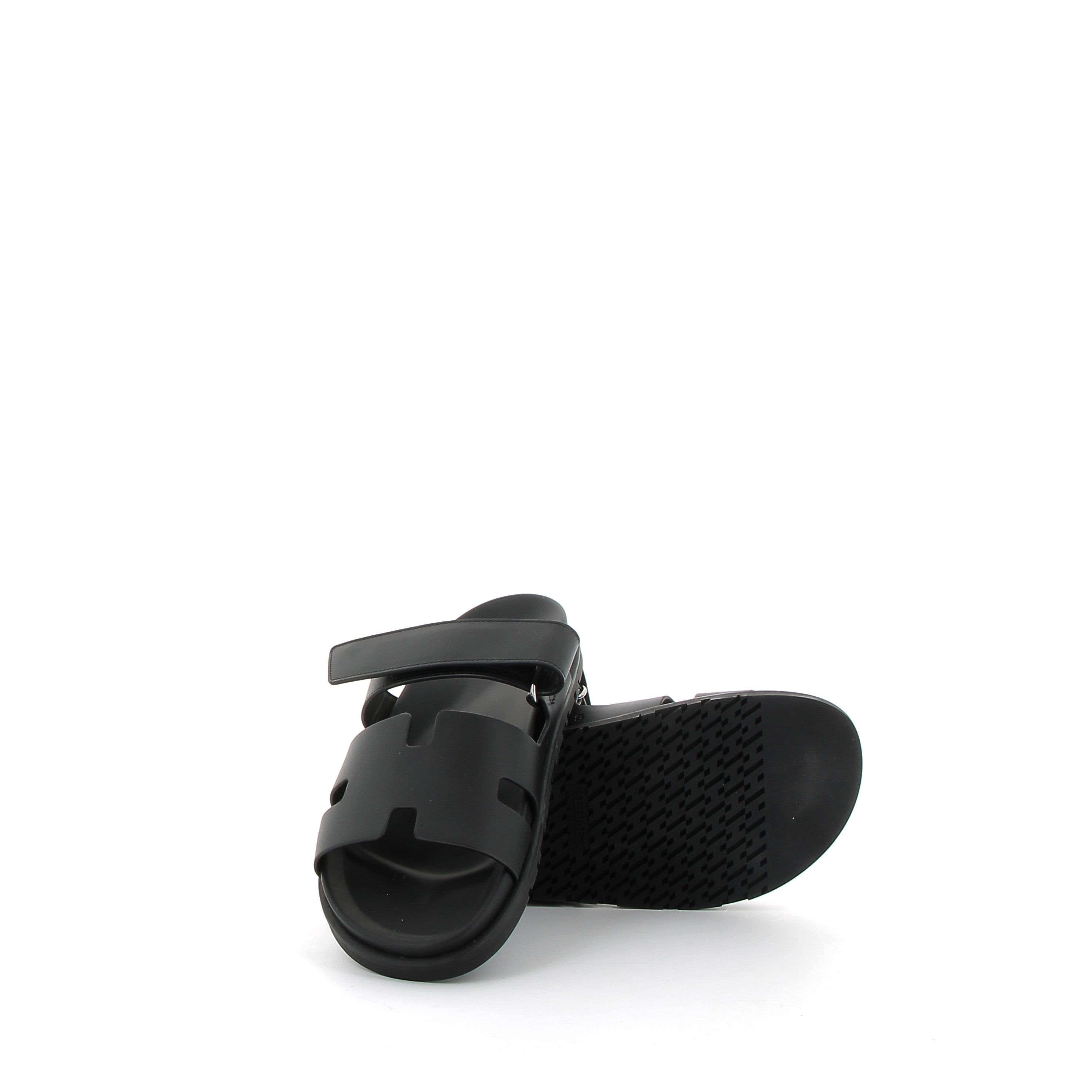HERMÈS Chypre Sandales cuir Swift Noir