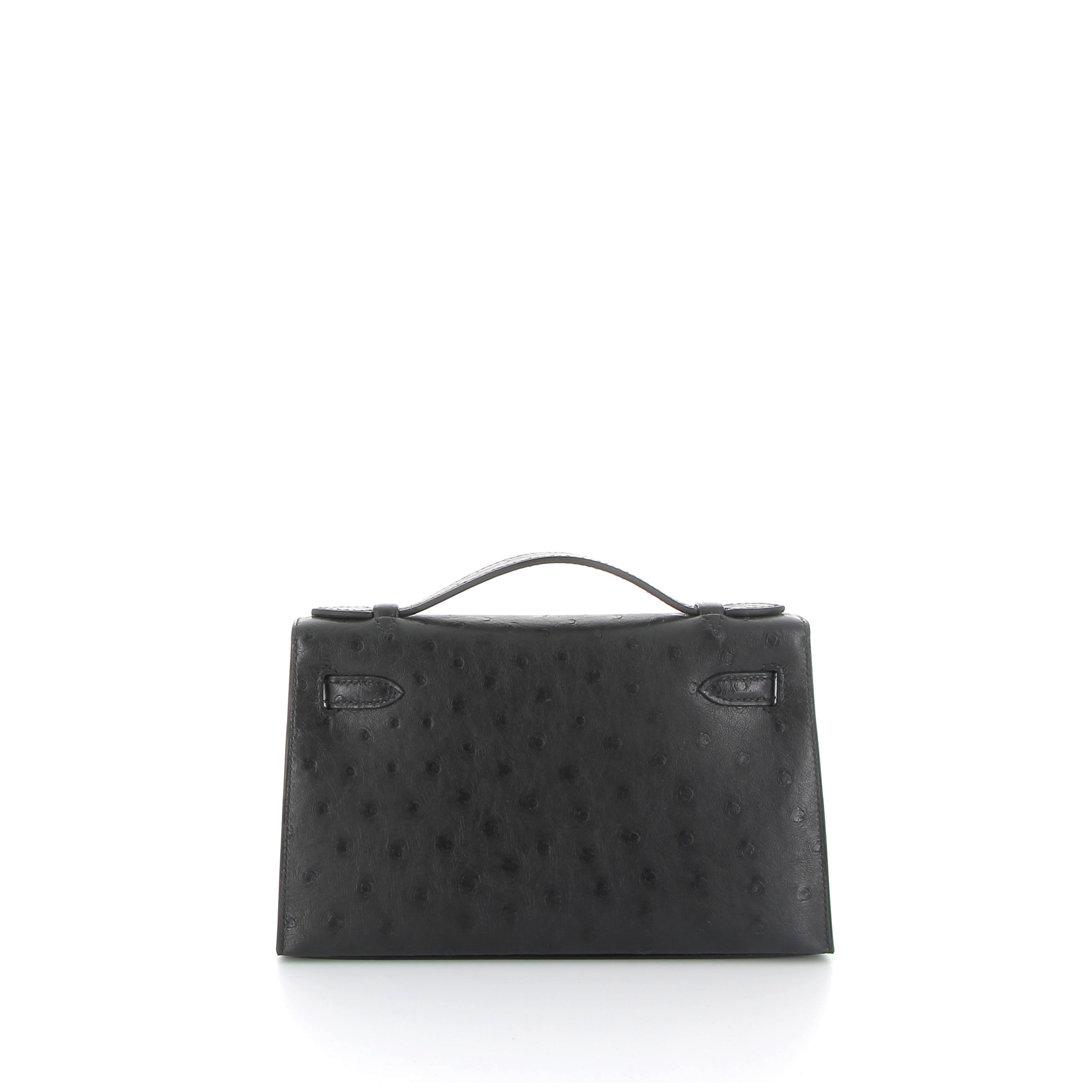 HERMES Kelly Pochette Noir Autruche Finition Or Jaune