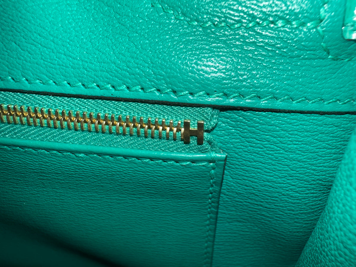HERMÈS BIRKIN 30 VERT JADE CROCODILE POROSUS LISSÉ FINITION OR JAUNE