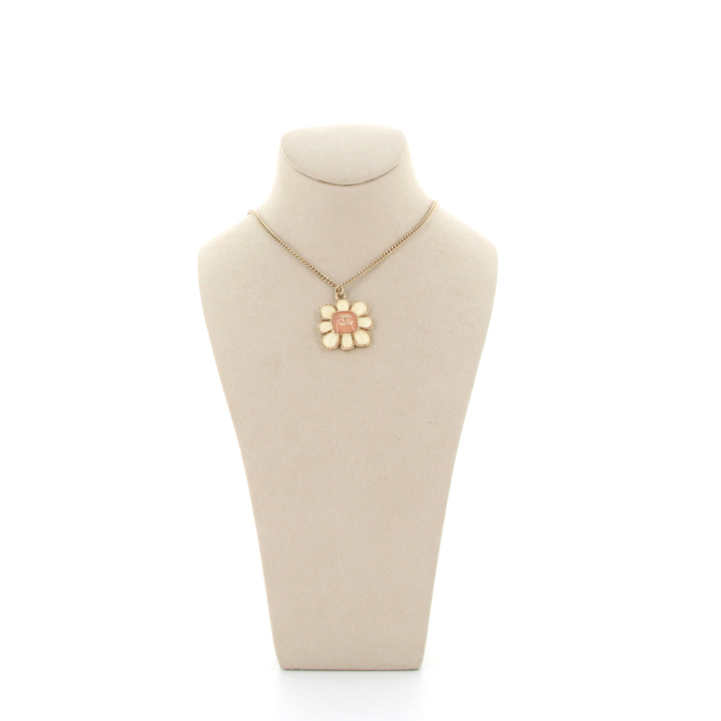 COLLIER CHANEL FLEUR DE CAMELIA ROSE MULTICOLORE EN METAL COLLECTION CROISIERE 2016