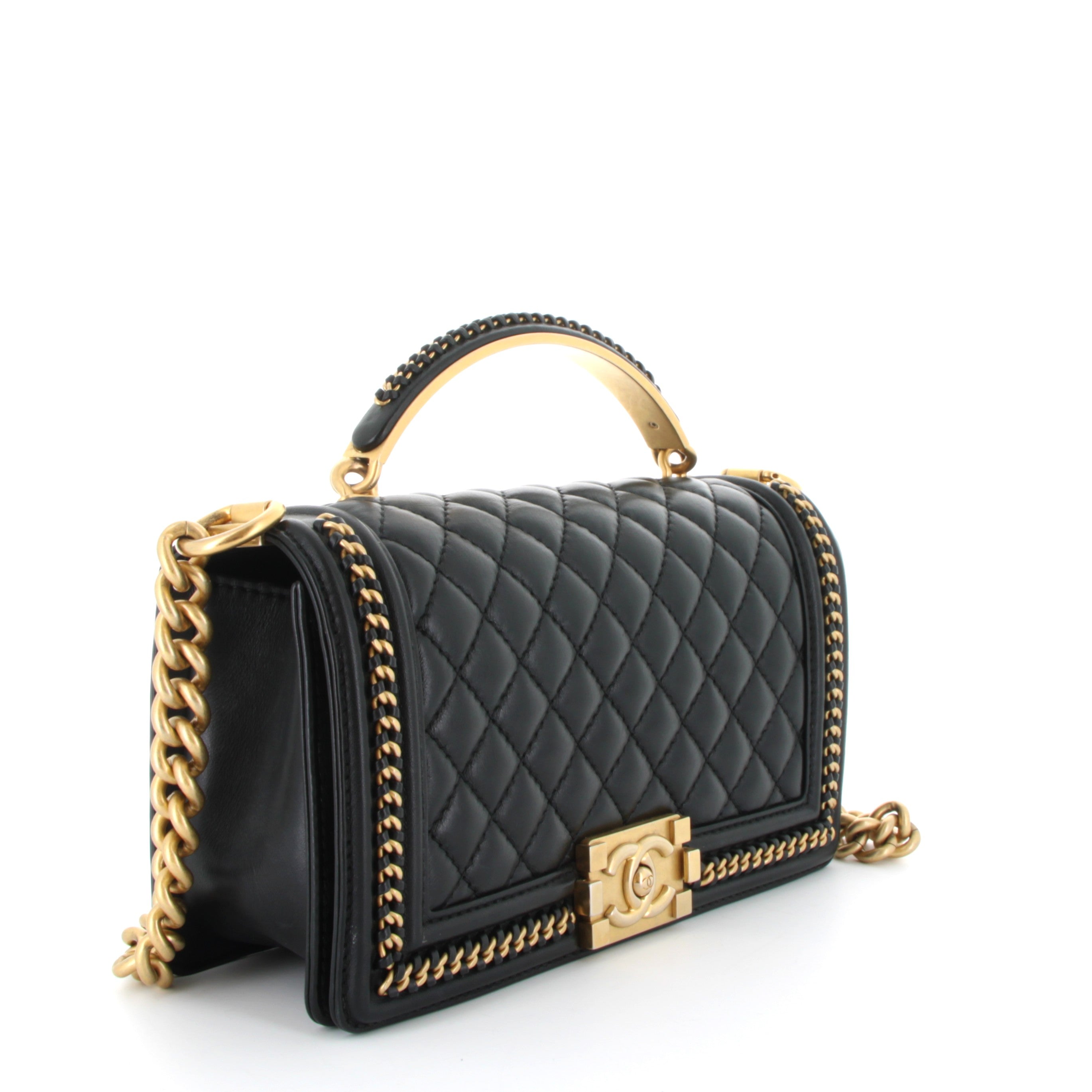 CHANEL Sac “Boy” Medium en cuir d’agneau noir finitions or jaune
