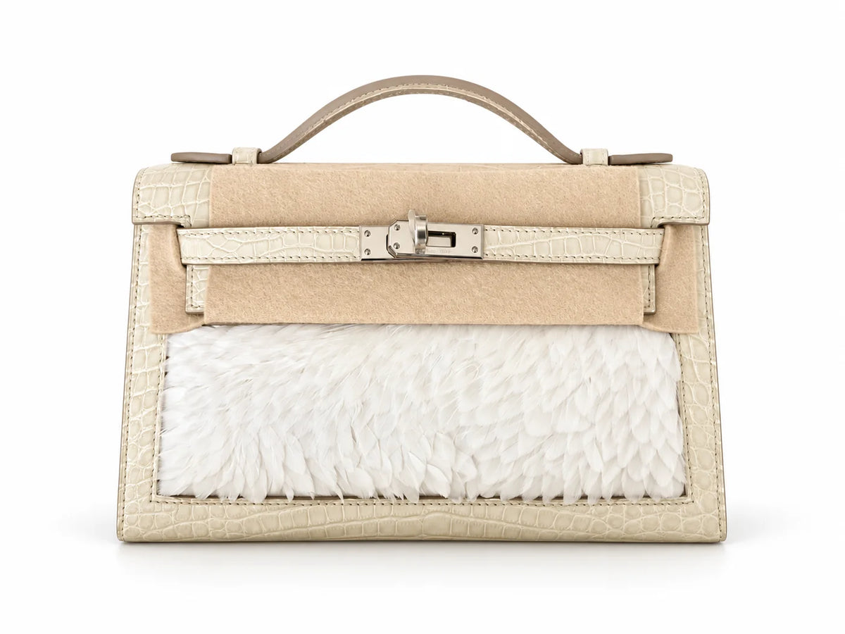 HERMÈS KELLY POCHETTE HORIZON ALLIGATOR MAT BÉTON AVEC PLUMES FINITION PALLADIÉE