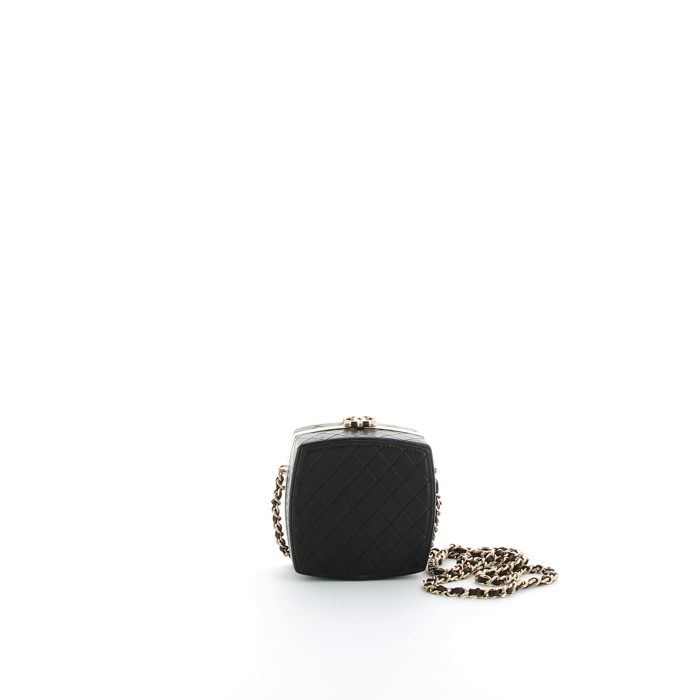 CHANEL Sac Poudrier noir et doré