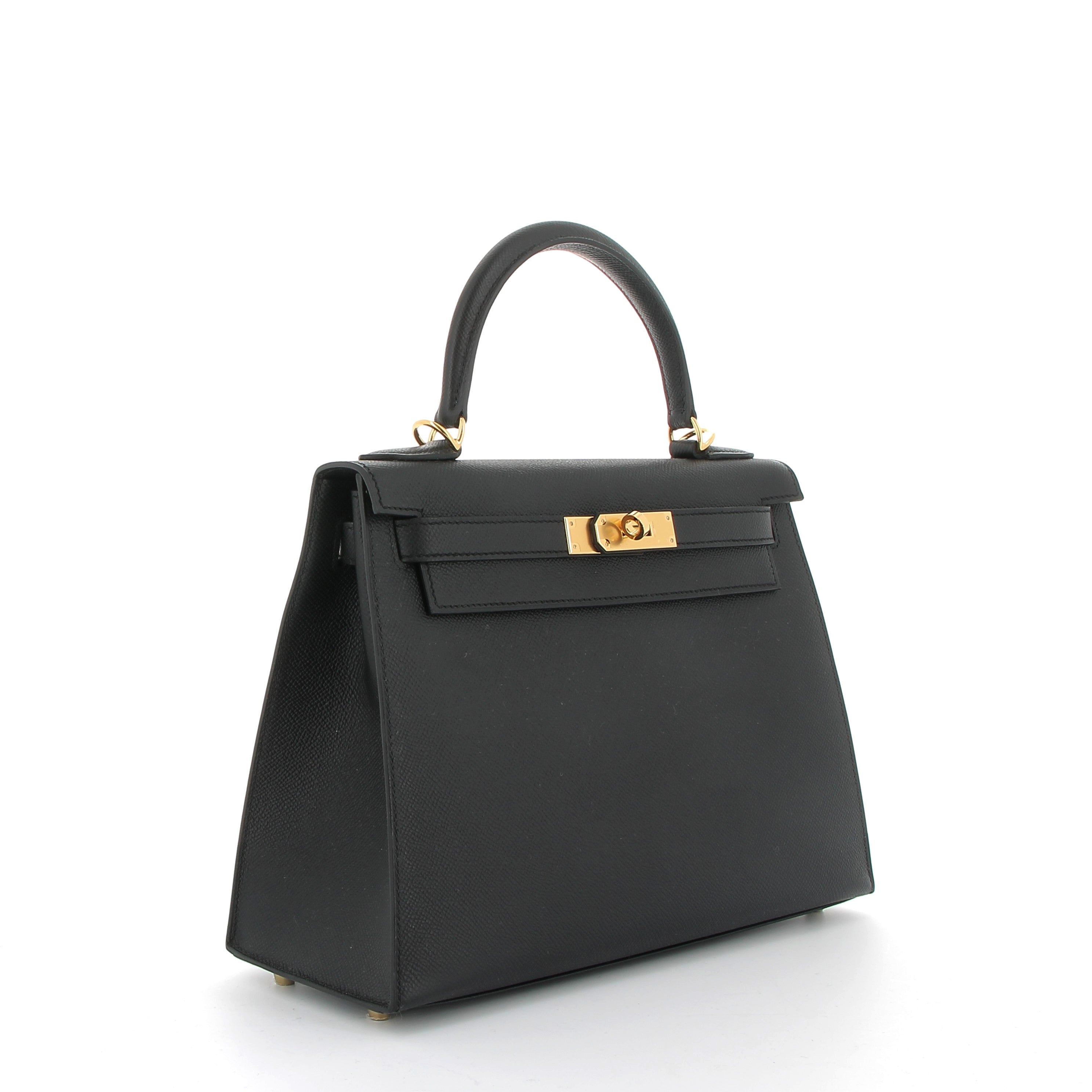 HERMÈS Kelly 32 cuir Epsom Noir finition dorée