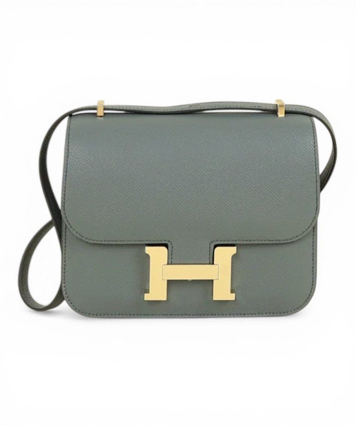 HERMES Constance 18 Vert Amande Epsom Finition Permabrass