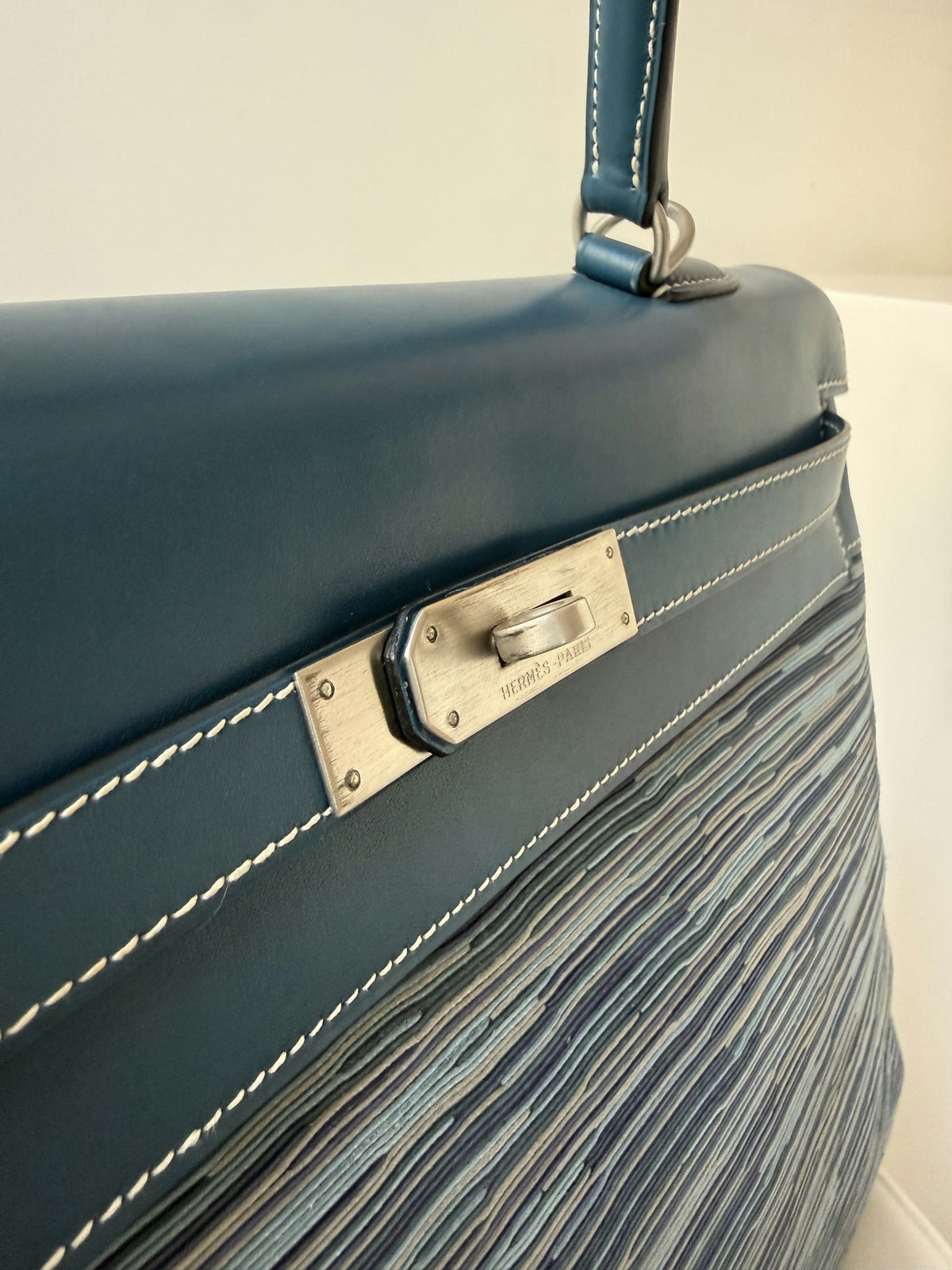 HERMÈS KELLY 35 VIBRATO BLEU THALASSA BOX, PALLADIUM HARDWARE