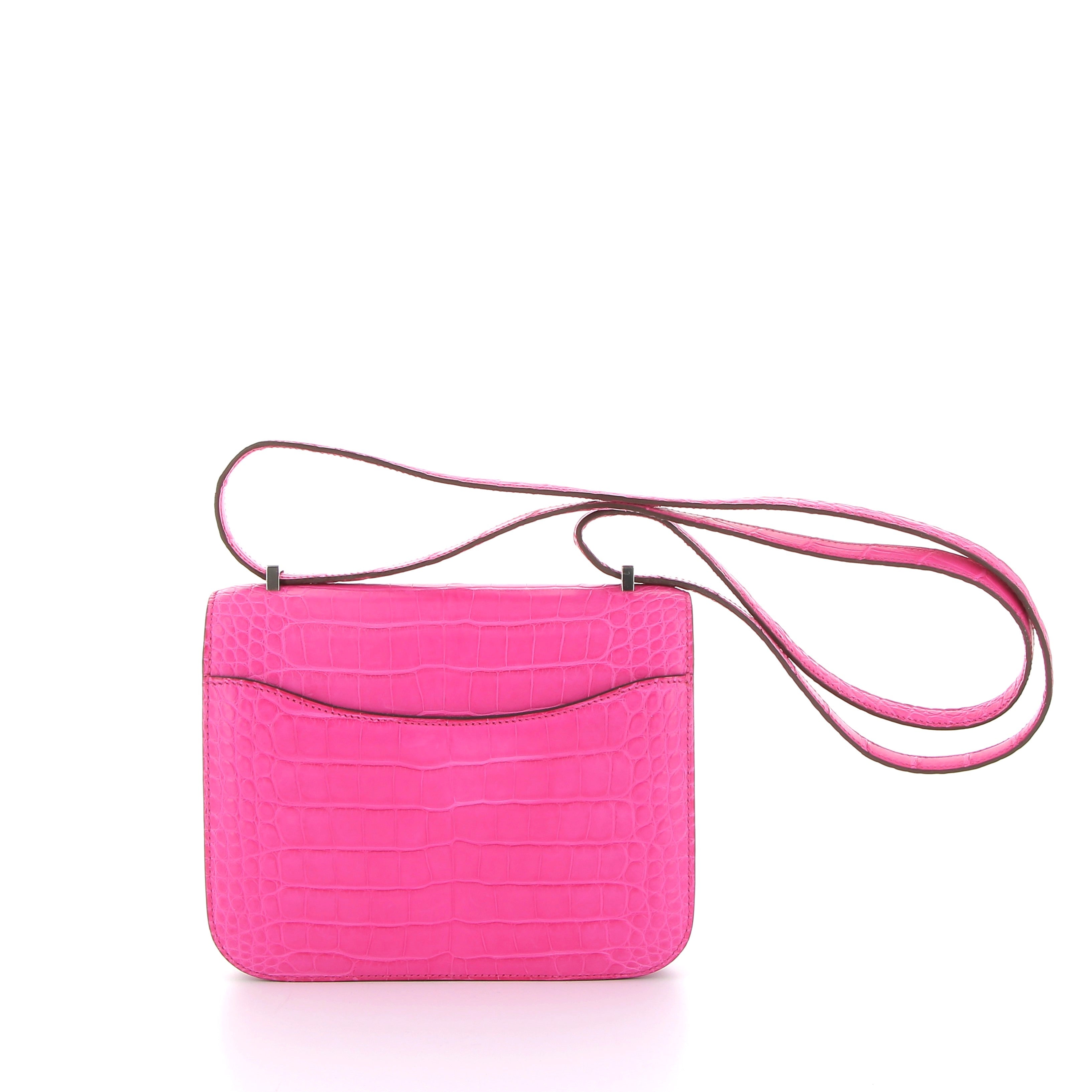 HERMÈS Constance 18 Rose Shocking Crocodile Finition Palladié