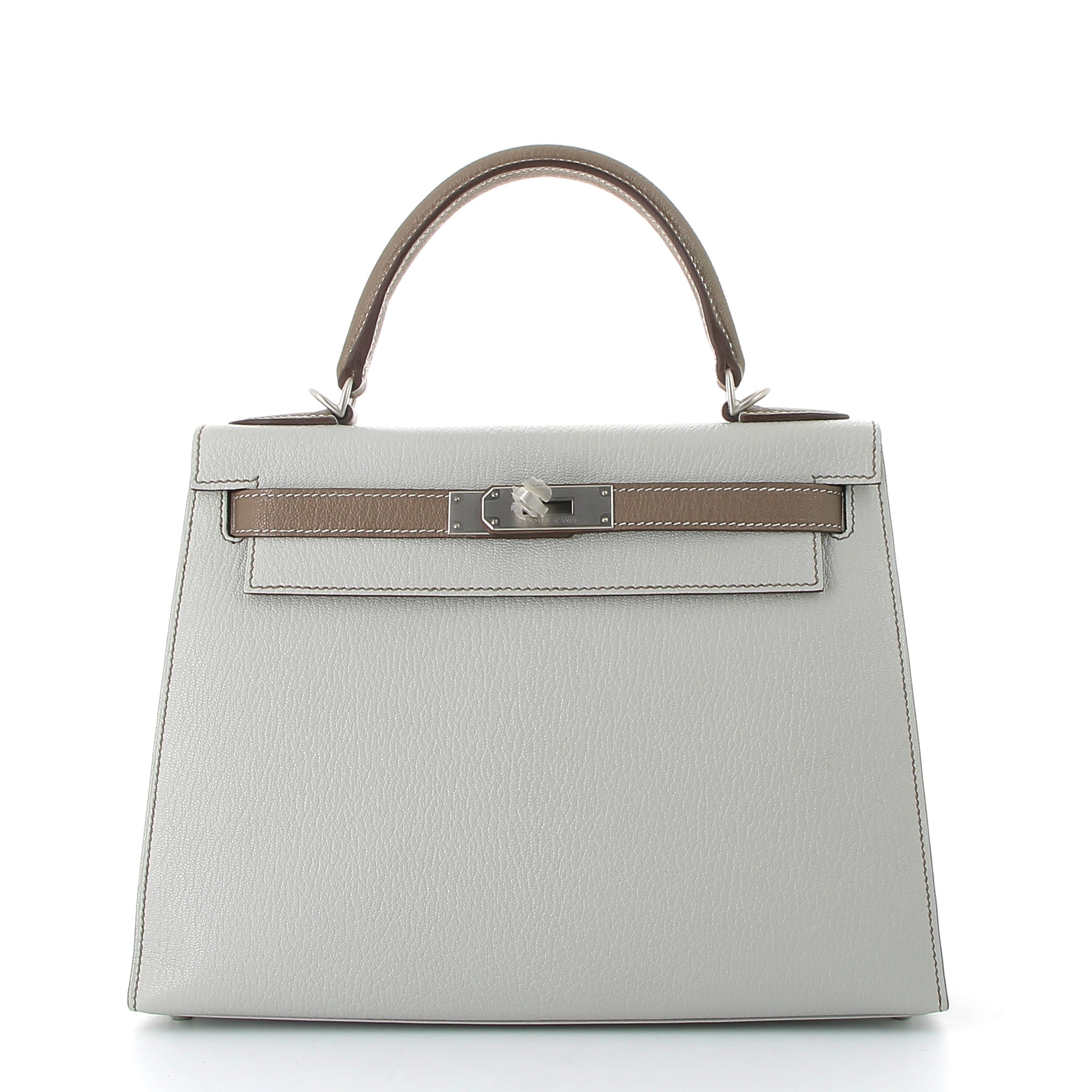 HERMES Kelly 28 Bicolore Gris Pale/Etoupe Cuir Chevre Finition Palladié Brossé