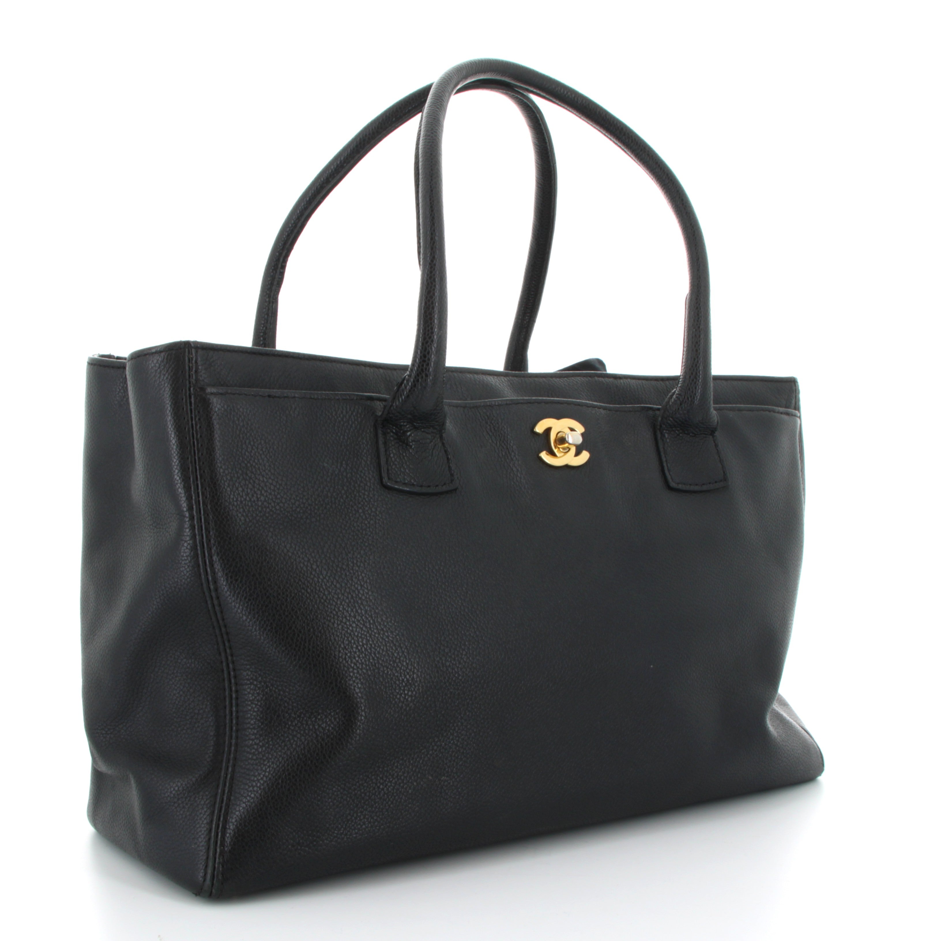 CHANEL Noir Cabas Finition Or Jaune