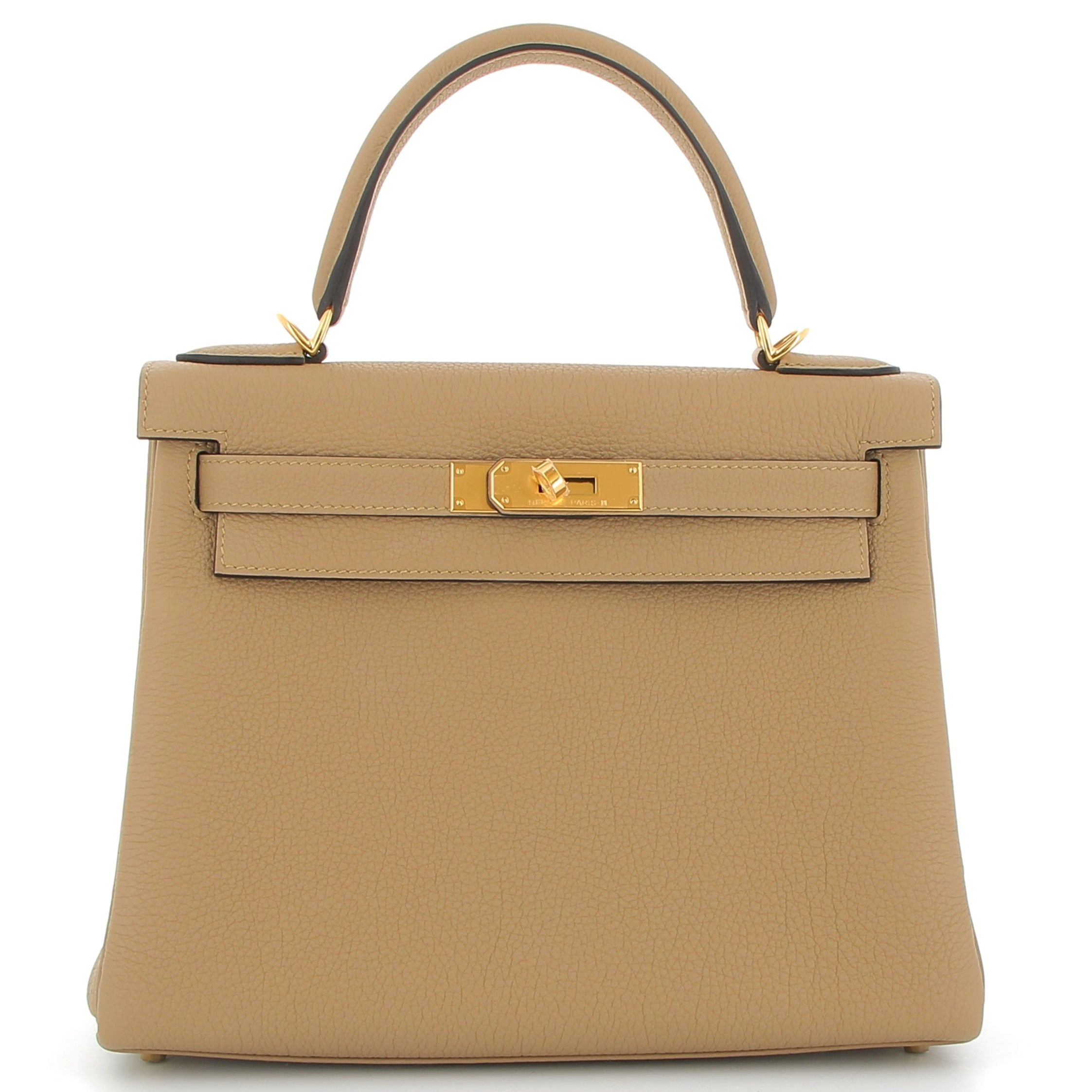 HERMÈS Kelly 28 Poussière Togo Finition Or jaune