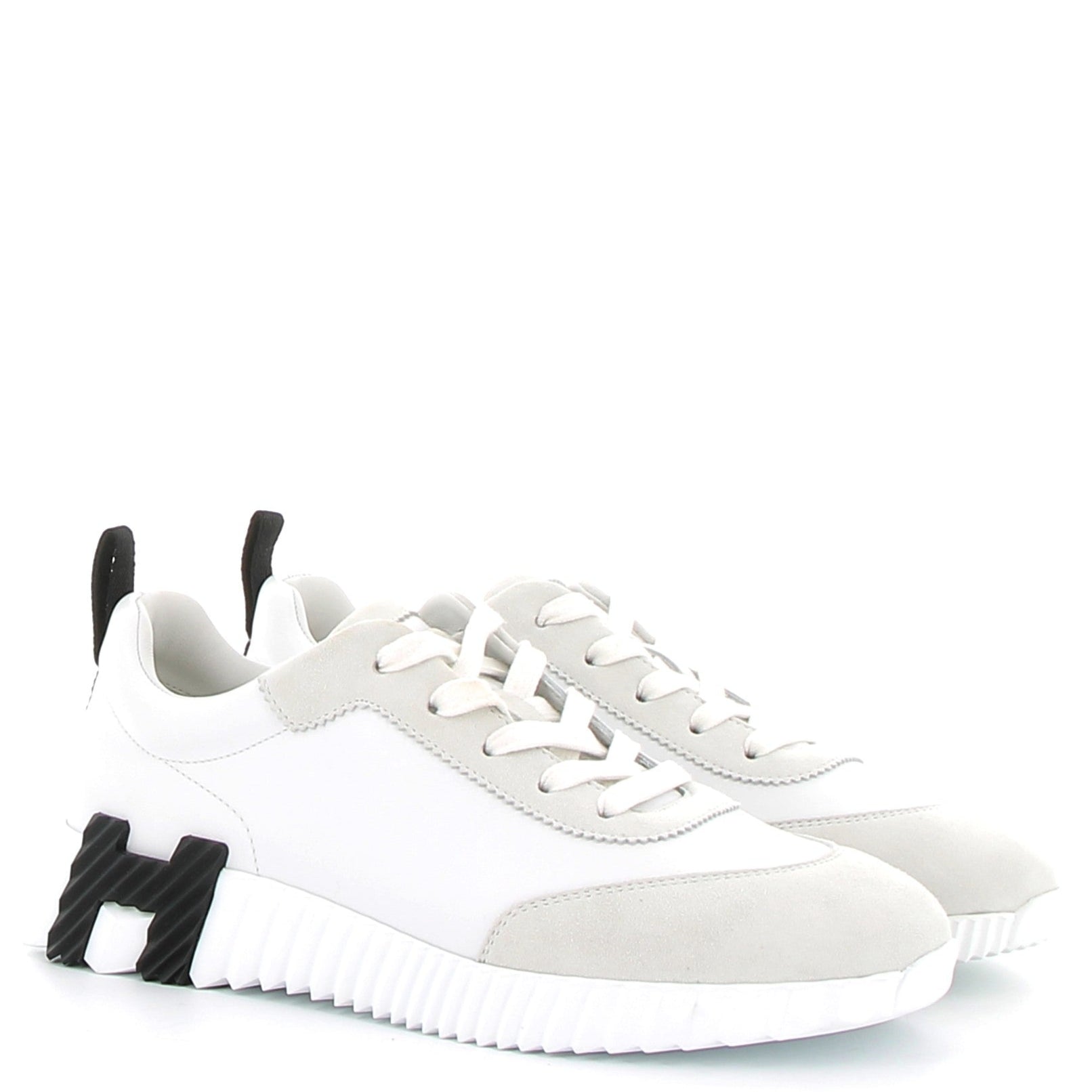HERMÈS Bouncing Sneakers Veau et Chèvre Velours Blanc et Noir