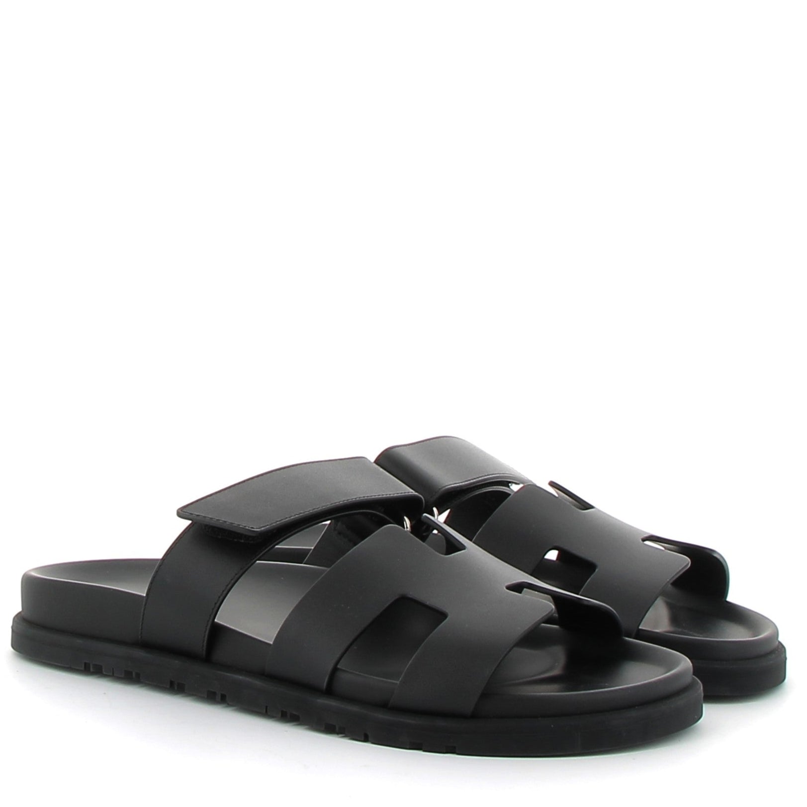HERMÈS Chypre Sandales Cuir Swift Noir