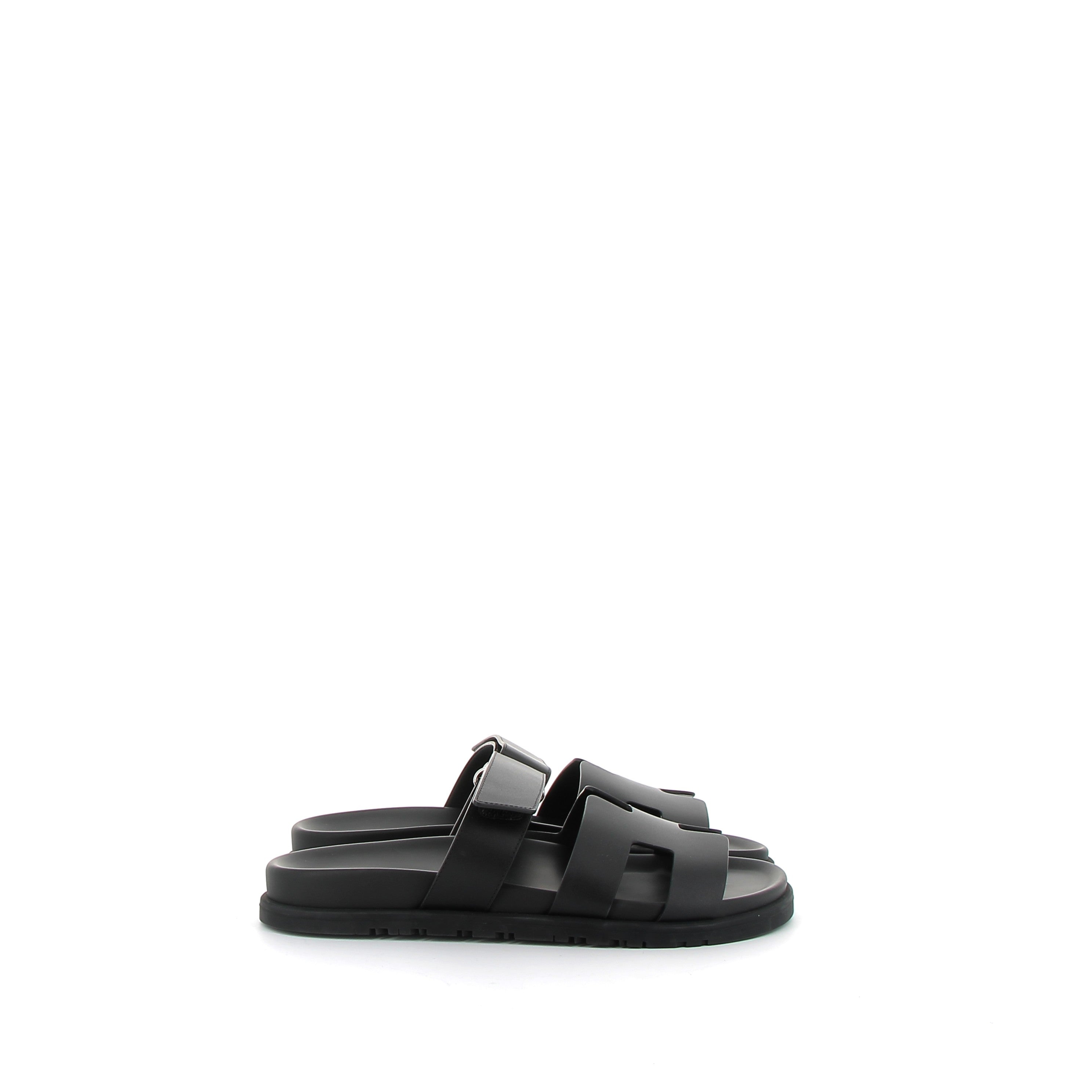HERMÈS Chypre Sandales Cuir Swift Noir
