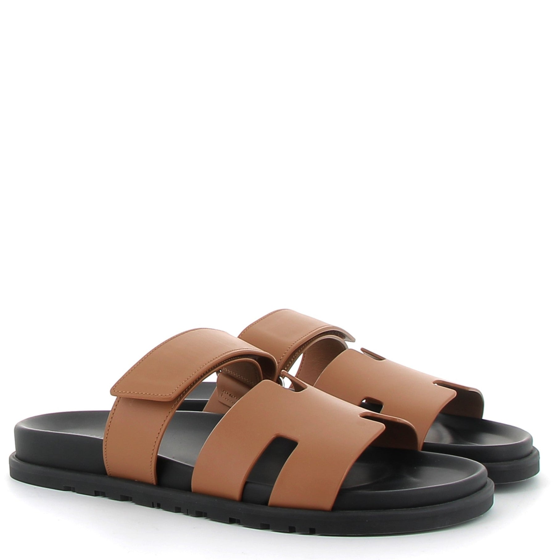 HERMÈS Chypre Sandales Cuir Swift Gold Naturel