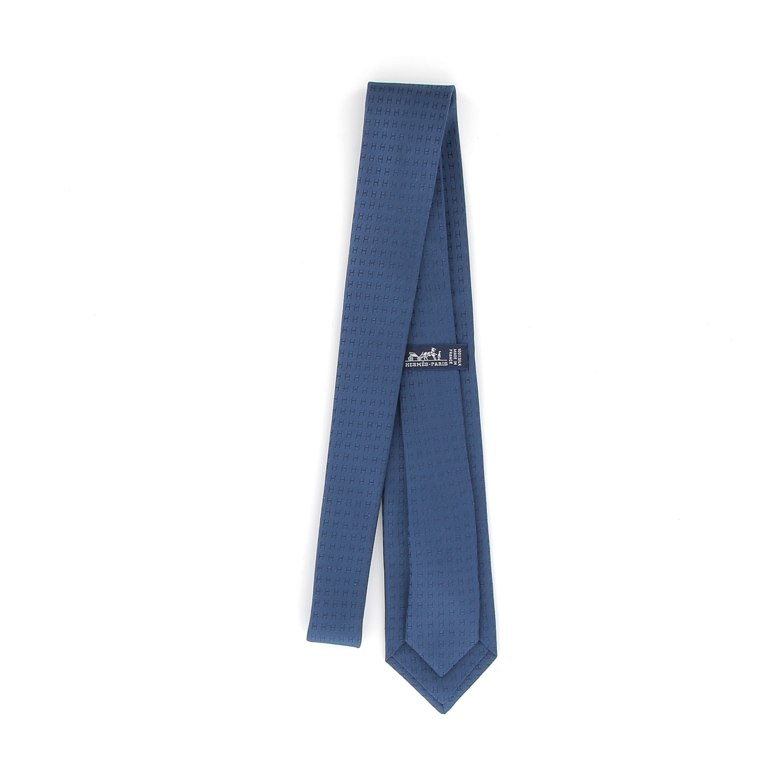 HERMÈS Cravate façonnée H Ocean