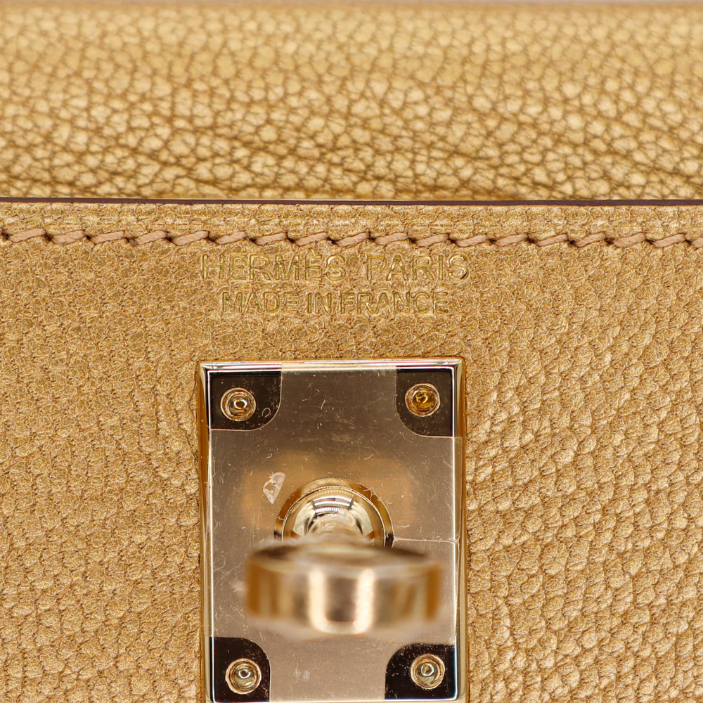 HERMÈS Kelly 20 Sellier Doré Chevre Chamkilight