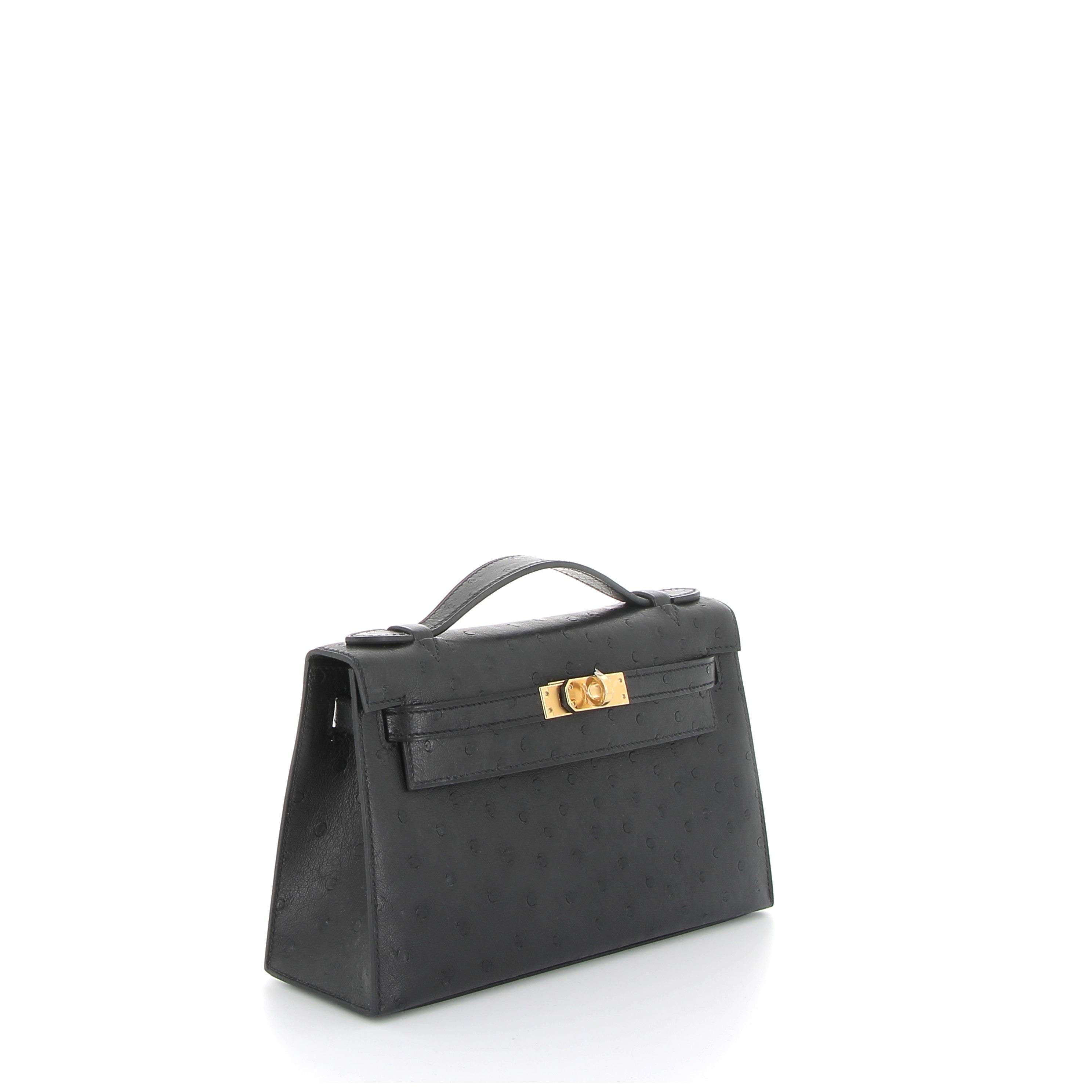 HERMES Kelly Pochette Noir Autruche Finition Or Jaune