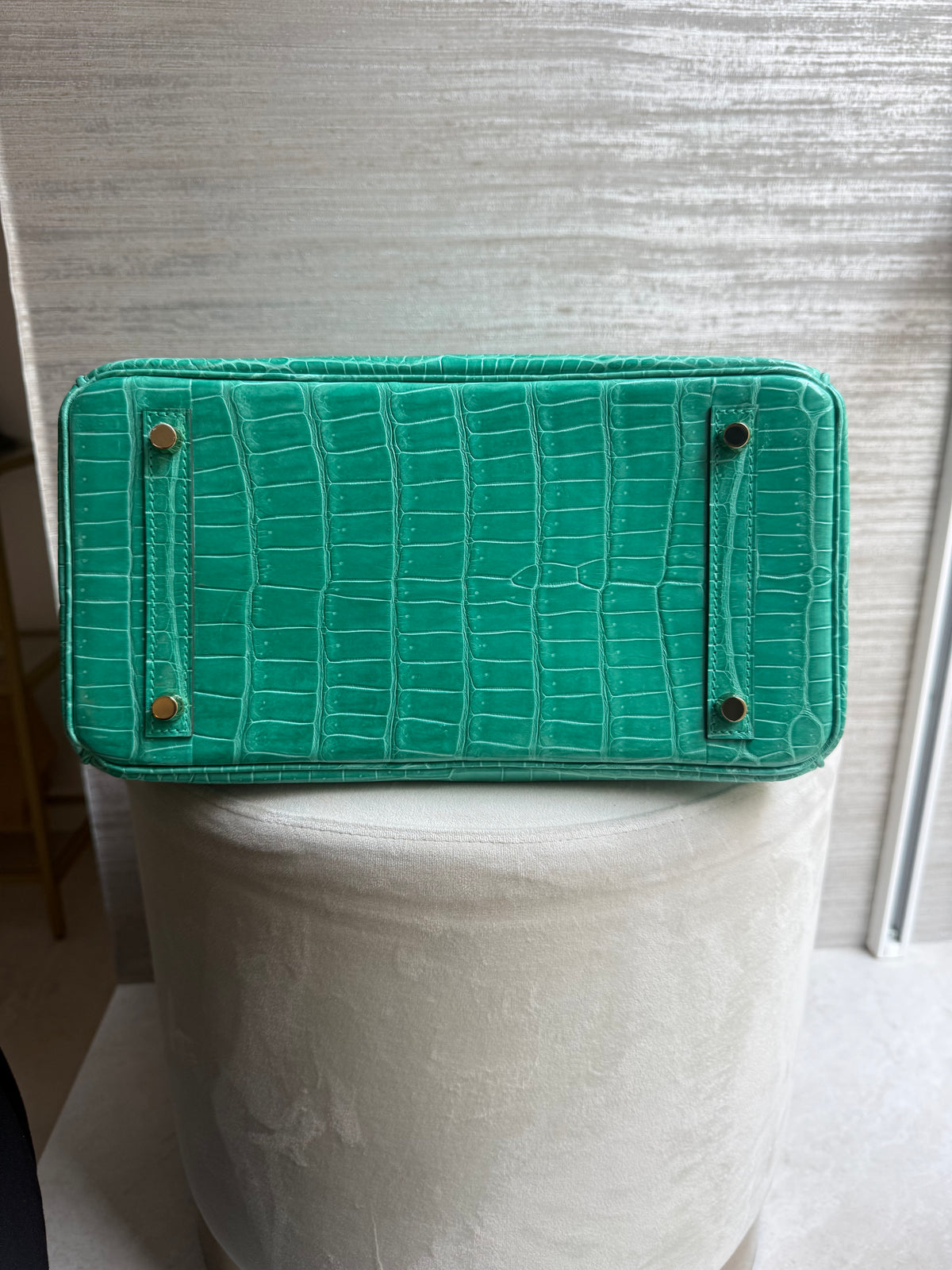 HERMÈS BIRKIN 30 VERT JADE CROCODILE POROSUS LISSÉ FINITION OR JAUNE