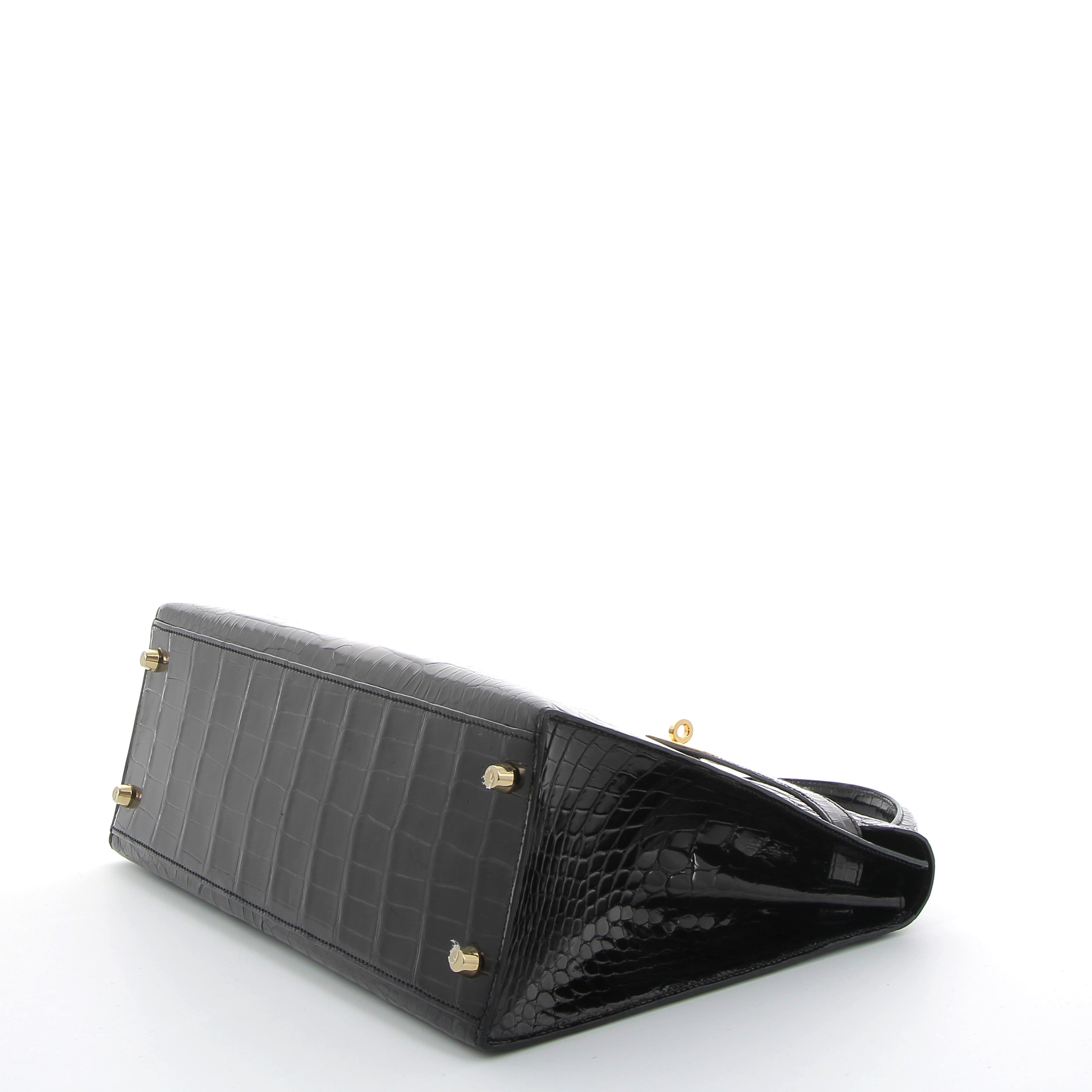 HERMES Kelly 32 Noir Sellier Crocodile Porosus Finition Or Jaune