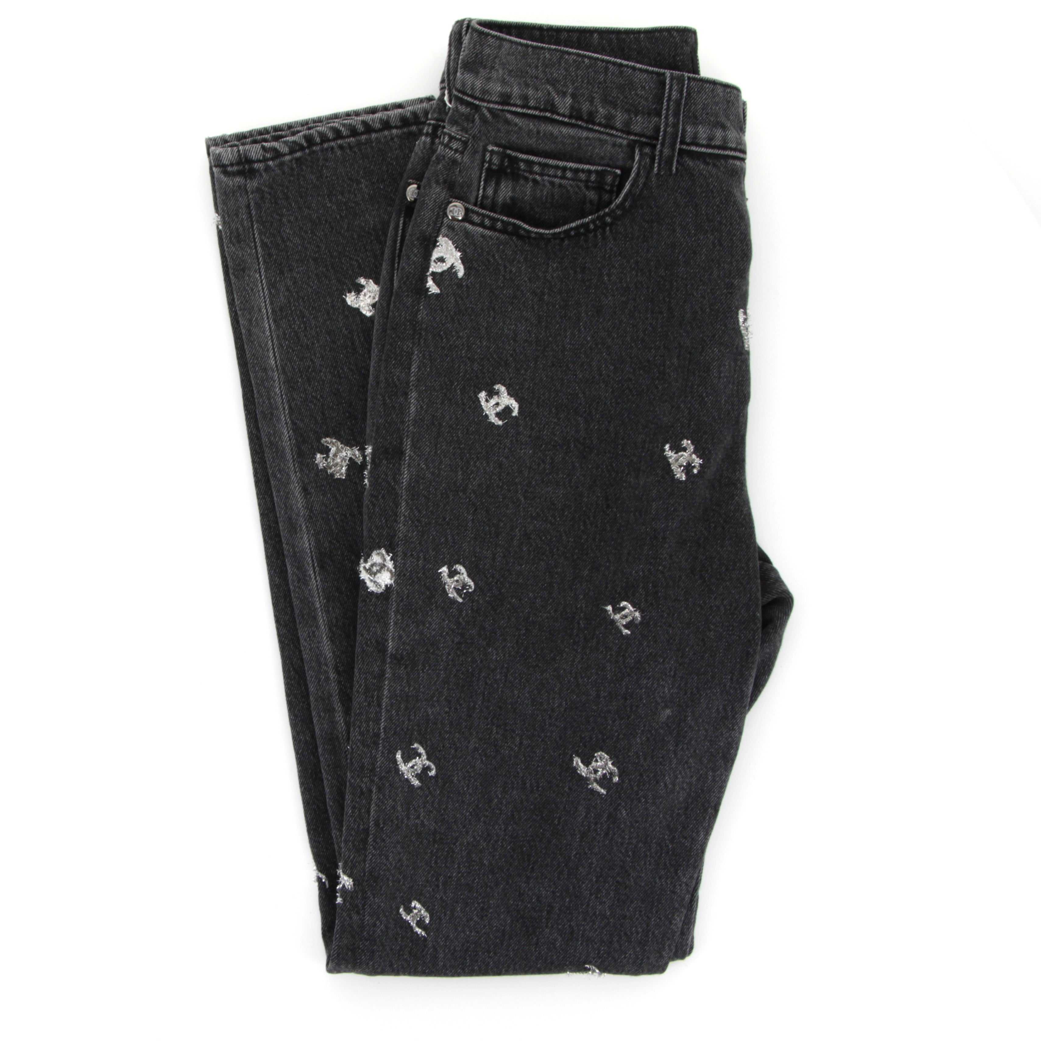Chanel Jean Gris Foncé délavé avec détail CC argenté