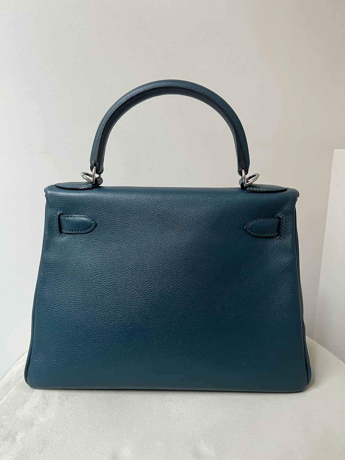 HERMÈS KELLY 28 SELLIER EPSOM BLEU COBALT VERSO BLEU ATOLL FINITION PALLADIÉE