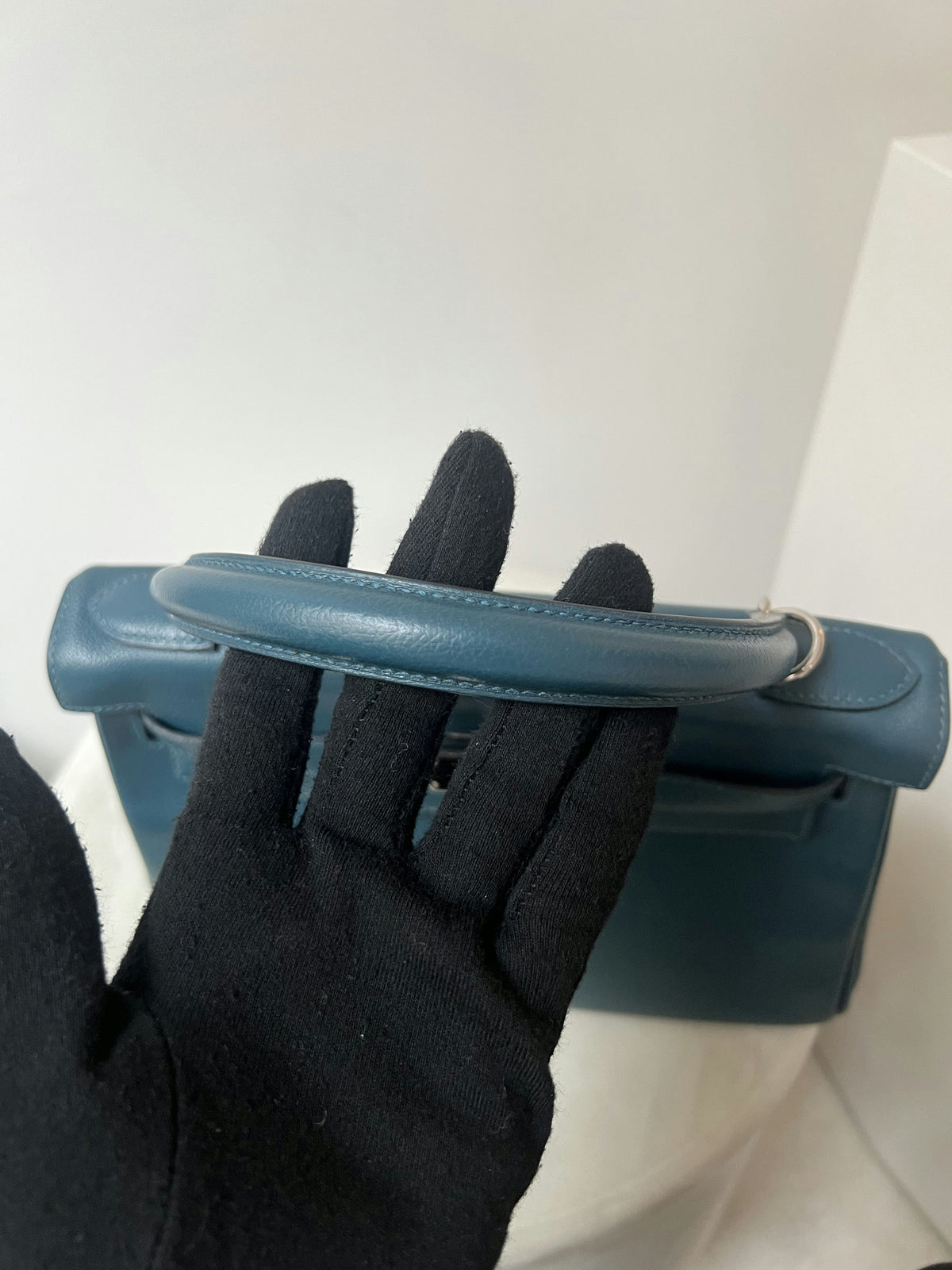 HERMÈS KELLY 28 SELLIER EPSOM BLEU COBALT VERSO BLEU ATOLL FINITION PALLADIÉE